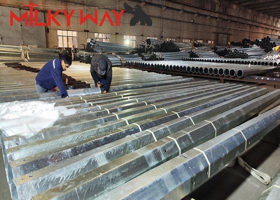 الصين 9 متر 200 دان 400 دان 650 دان عمود كهربائي معدني مجلفن للإرسال لخط التوزيع المزود