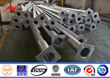 2.75ملم 5-6م قطب ضوء الشارع بقدمة Led Hot Dip Galanization Steel للمطار سيبورت بلازا ستاد