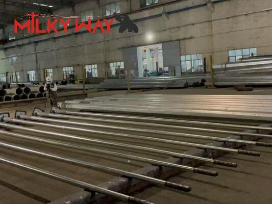 قطب طاقة معدني ثمانية الأطراف مع طول 35FT إلى 90FT والتشطيب الوقائي للبيتوم لخطوط النقل